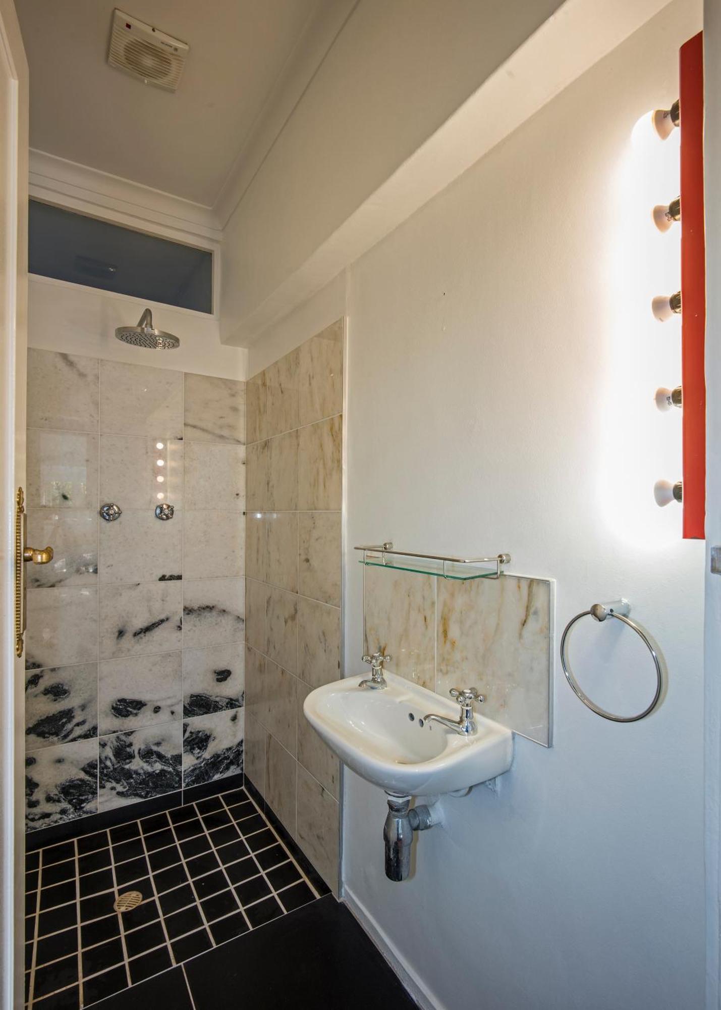 Barry Hall Apartments * Cape Town