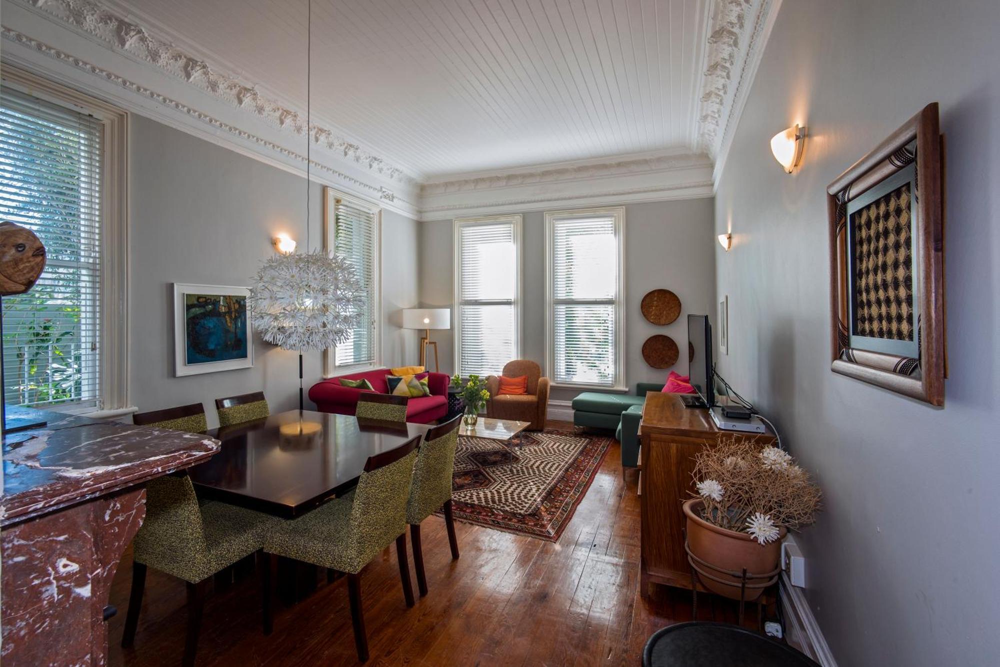 Barry Hall Apartments *