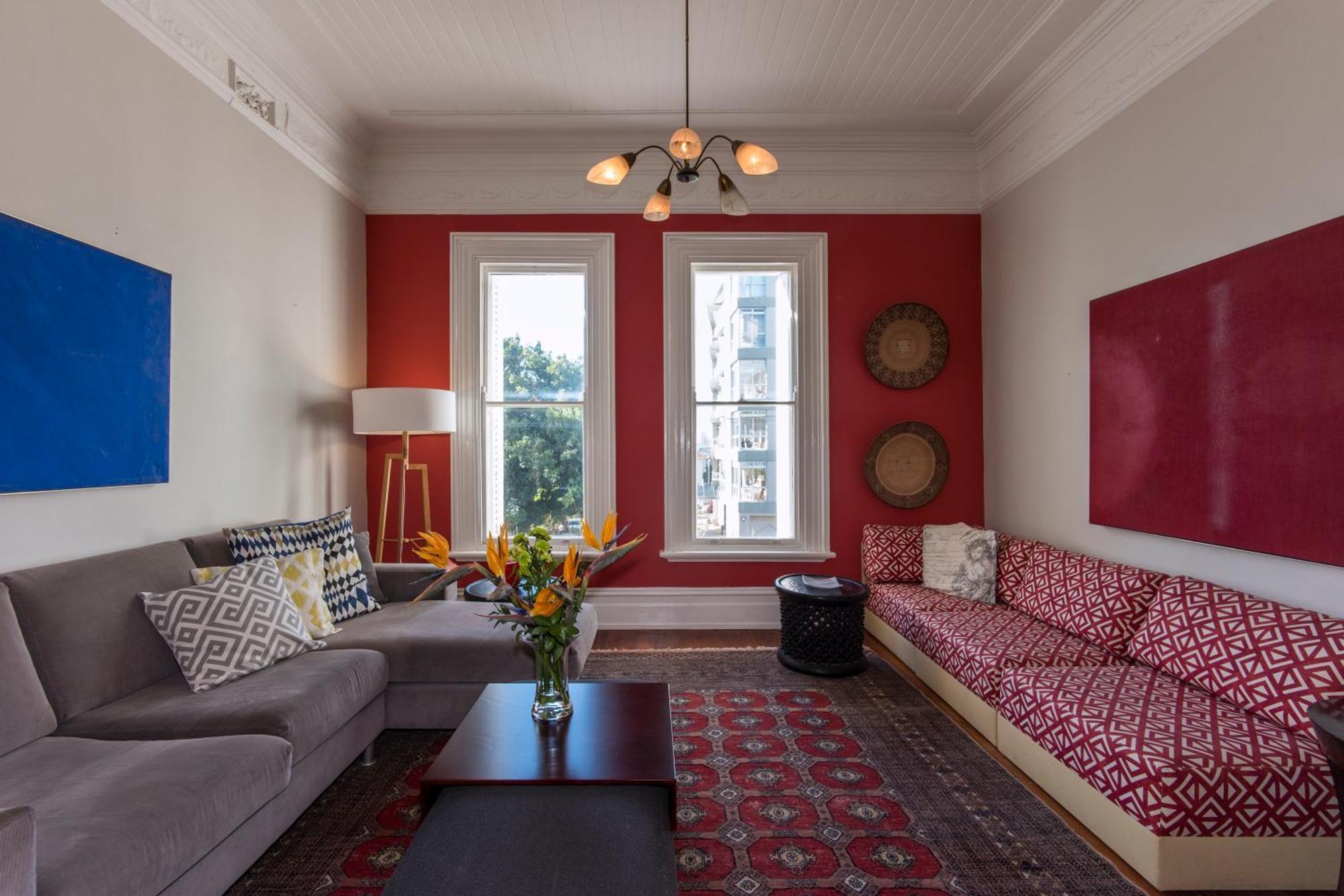 Barry Hall Apartments Apartment *