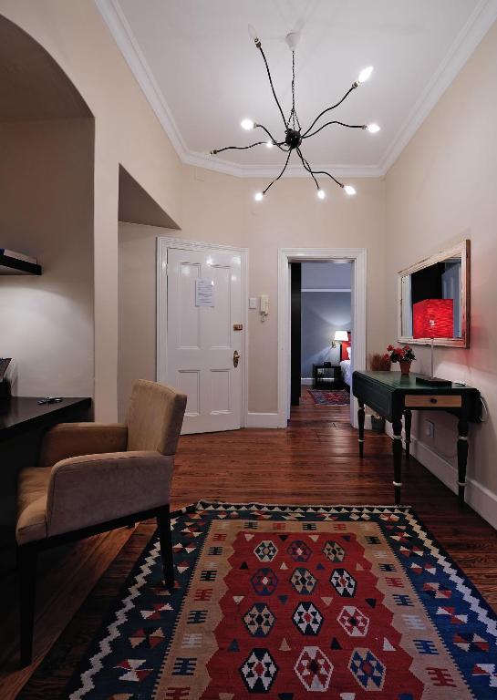 Apartment Barry Hall Apartments *