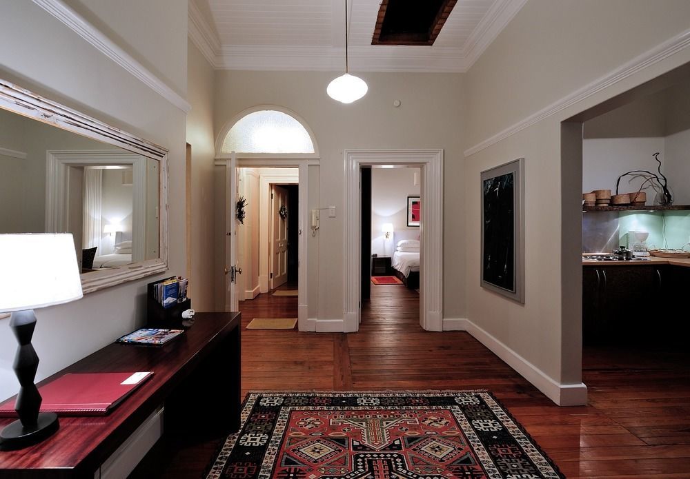 Barry Hall Apartments Apartment *